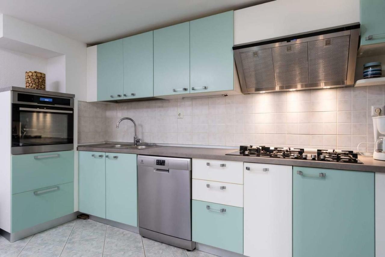 Apartmani Vinko Tribunj-Sovlje Tribalj Exterior foto