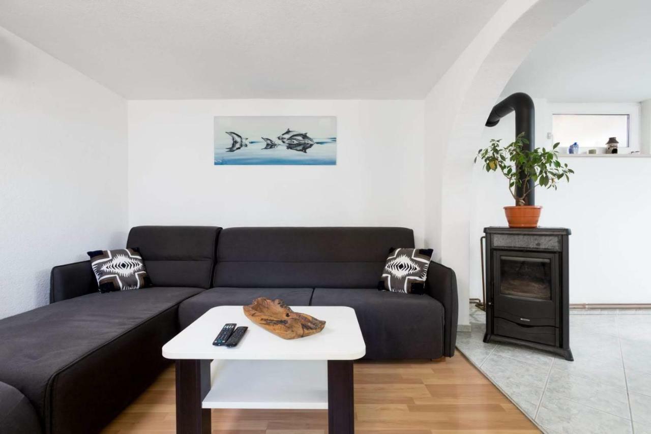 Apartmani Vinko Tribunj-Sovlje Tribalj Exterior foto