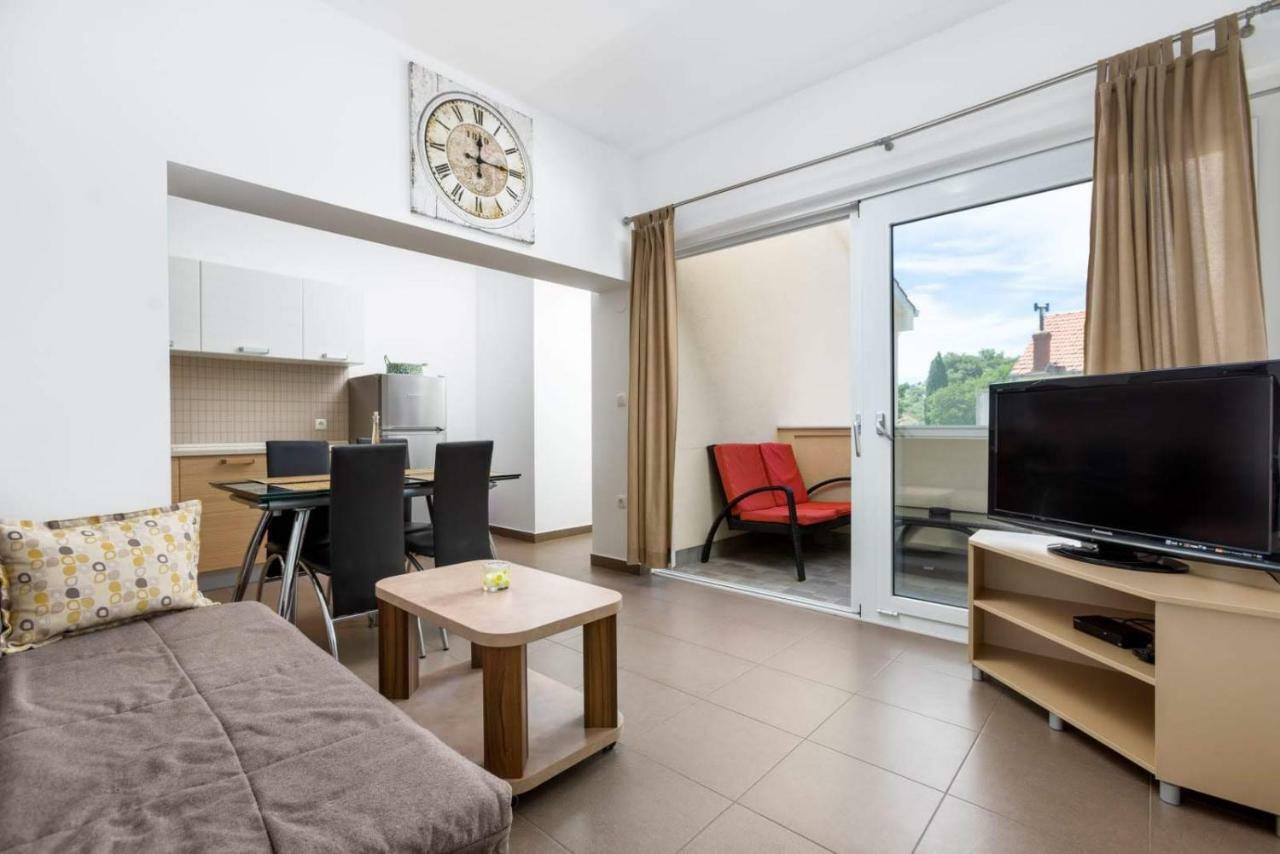 Apartmani Vinko Tribunj-Sovlje Tribalj Exterior foto